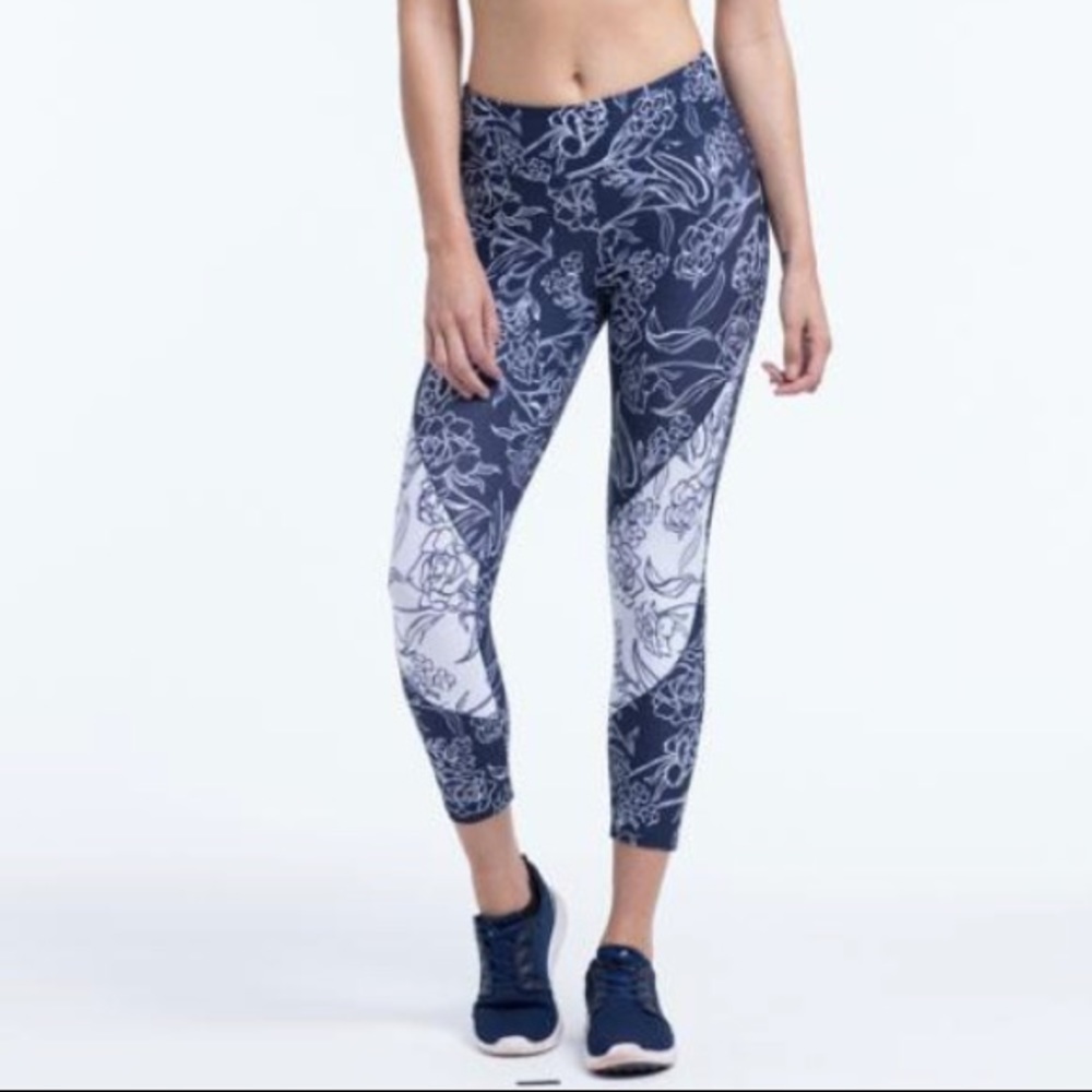 Balance Collection crop floral leggings